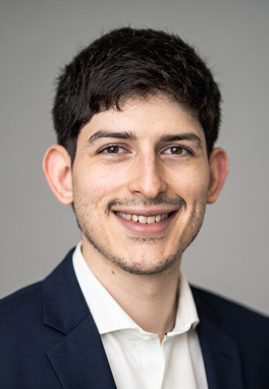 Aldo, Goldbar Assistant