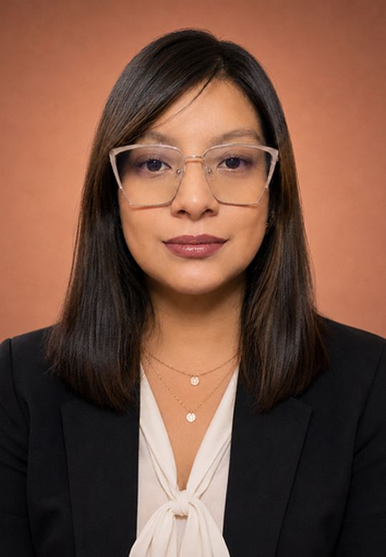 Karla, Goldbar Assistant