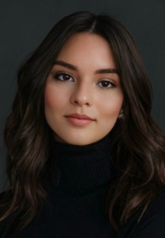 Monica, Goldbar Assistant